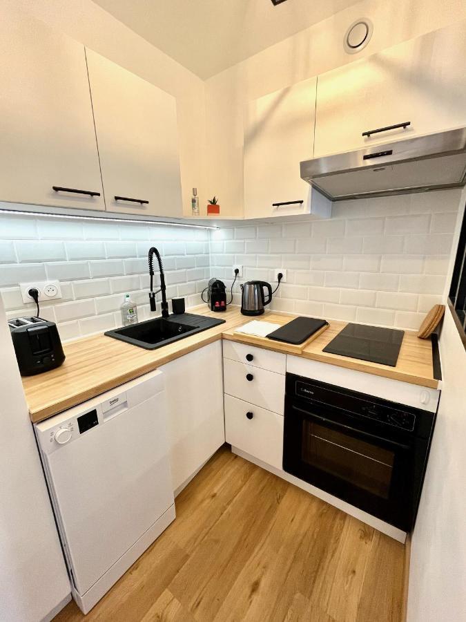Studio Avec Grande Terrasse Et Parking Privatifs Caen Ngoại thất bức ảnh
